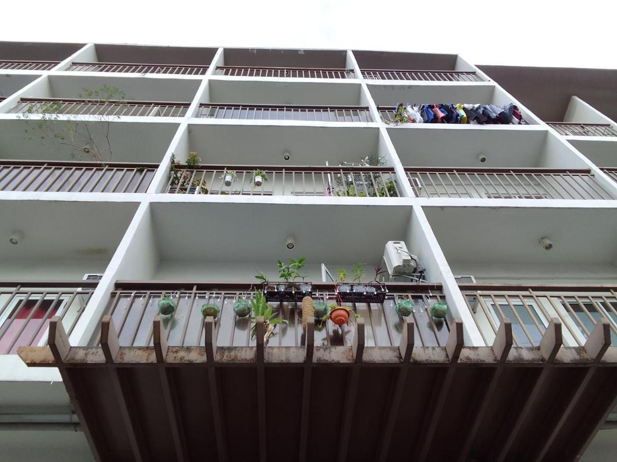 Emmanuel'S Service Apartment Near The Airport マニラ市 エクステリア 写真