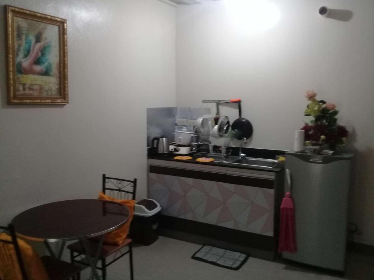 Emmanuel'S Service Apartment Near The Airport マニラ市 エクステリア 写真